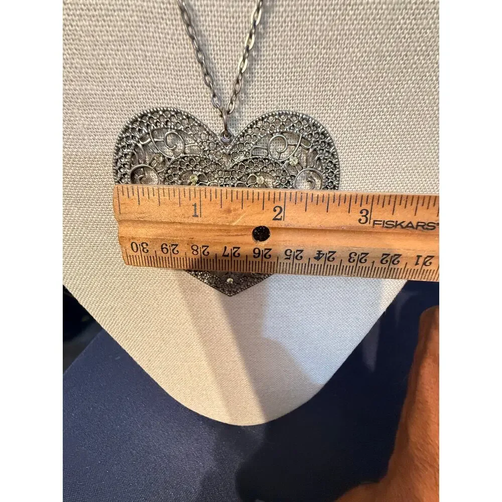 Vintage Silver Tone Filigree Heart Pendant Necklace 26”